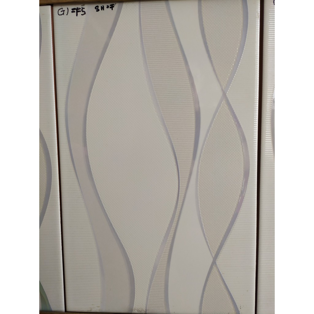 KERAMIK 25x40 IKAD SALUR PUTIH