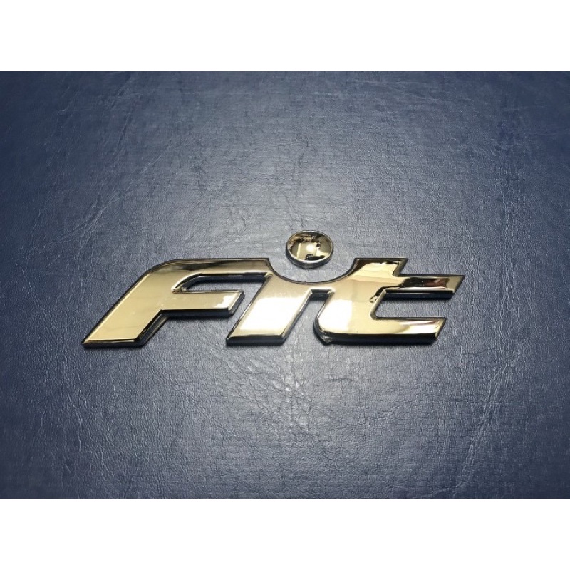 Emblem atau Logo FIT untuk Honda Jazz sudah berikut Perekat
