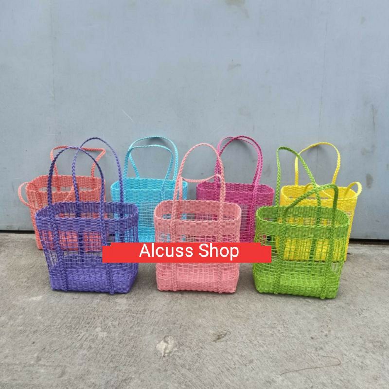 tas anyam rotan sintetis