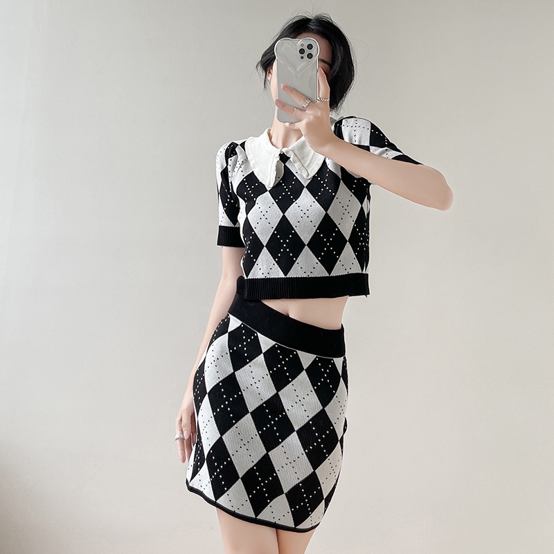 【Elegant】 Summer T-shirts Set /Crop top &amp; Skirt  Knitwear Set 7388