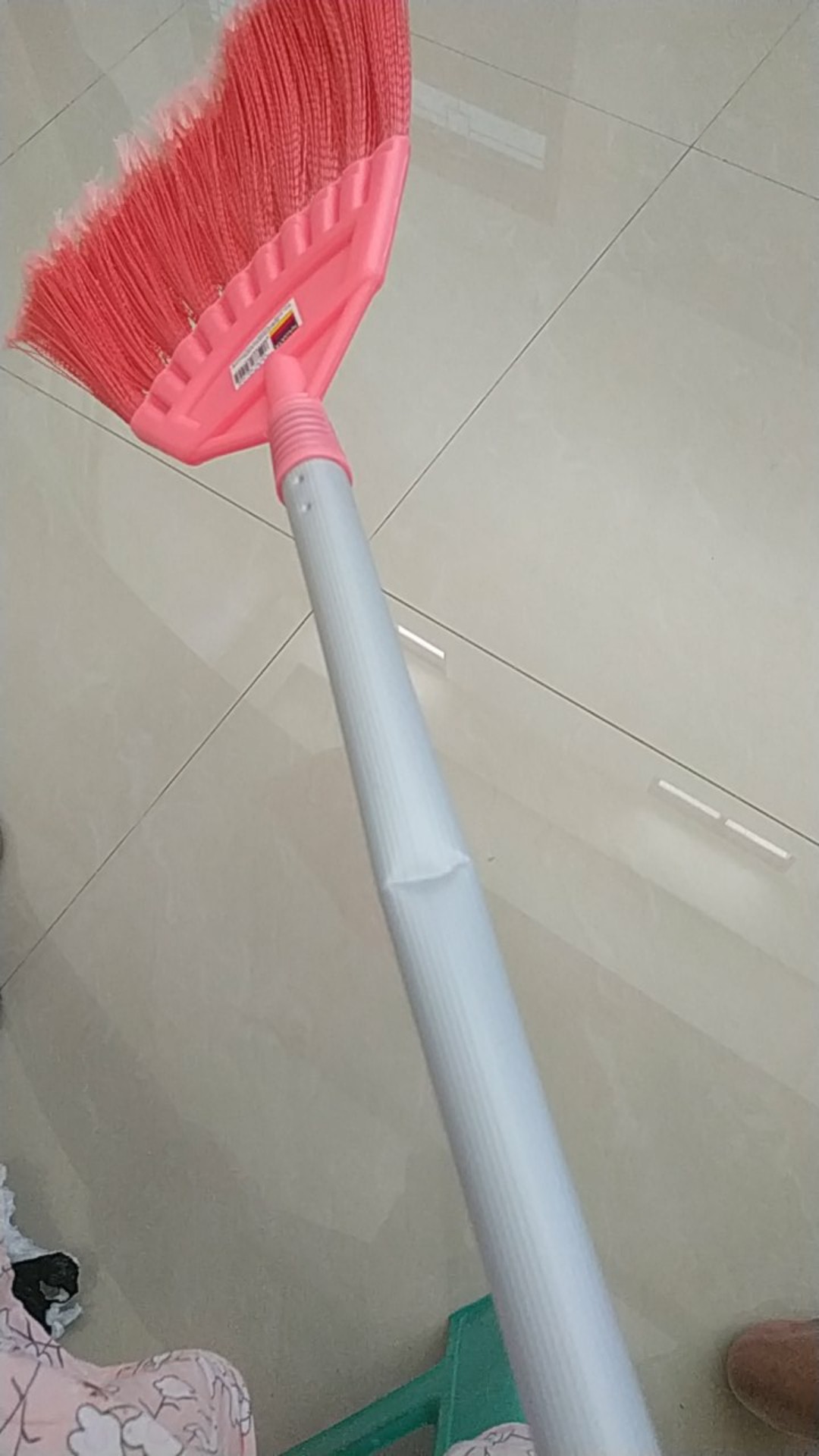 Sapu Nagata 341 Gagang Pendek Lebih Ringan  Minimalis