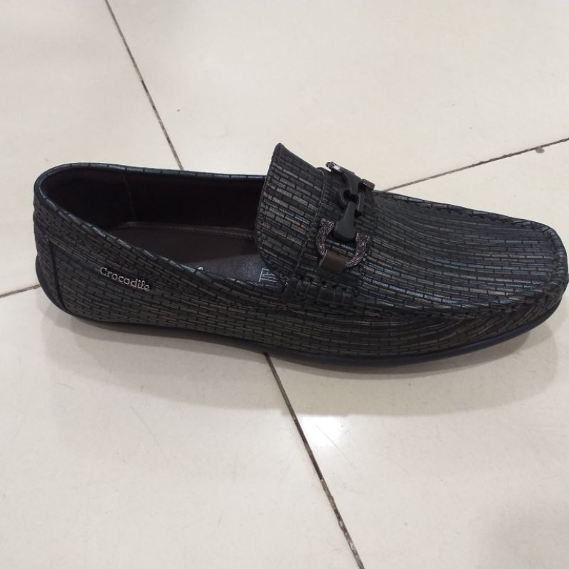 Sepatu mocasin pria merk Crocodile original