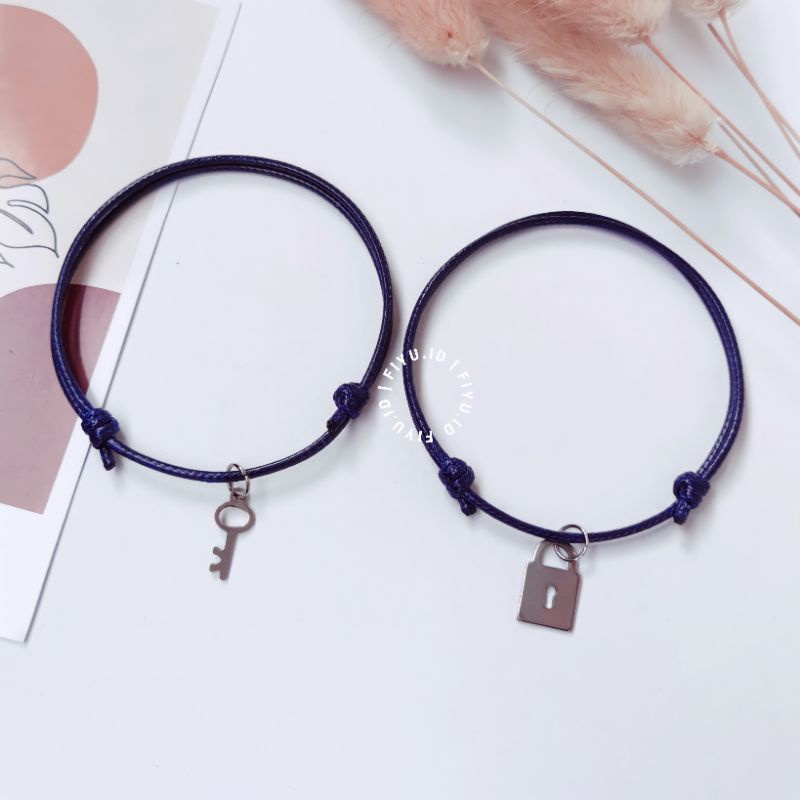 2PCS/1 SET GELANG COUPLE KUNCI DAN GEMBOK ( BISA REQUEST INISIAL/HARGA 1 PASANG)