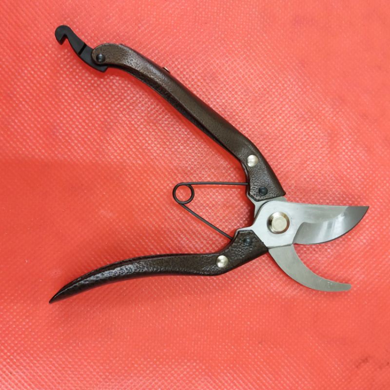 

Gunting kembang atau bunga 20cm