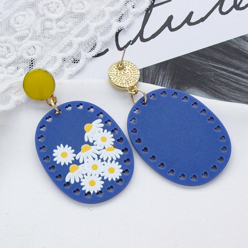Anting Stud Desain Bunga Daisy Warna Putih Oranye Hijau Putih Untuk Wanita