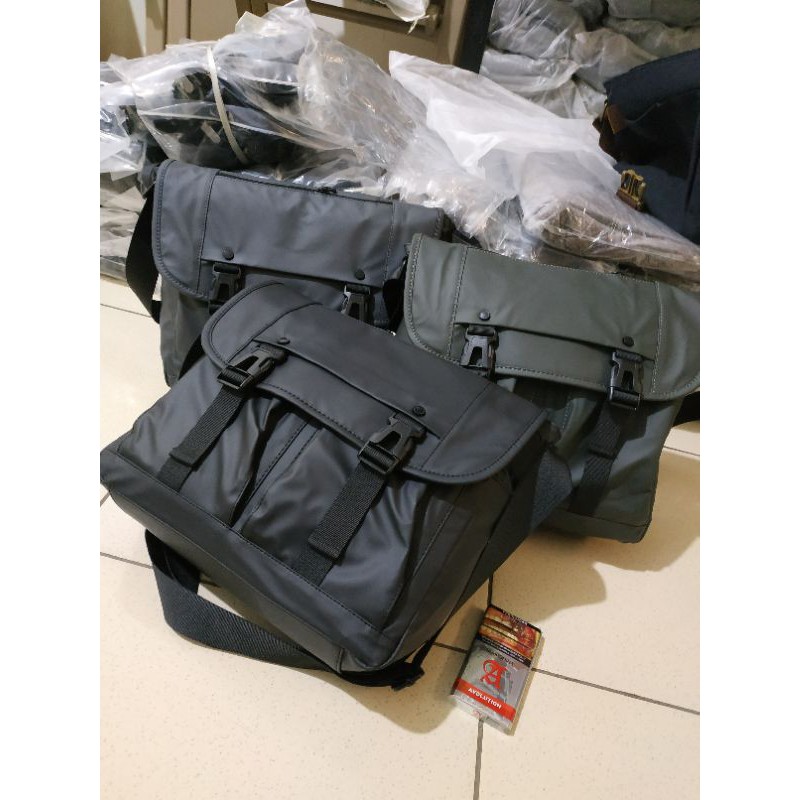 tas selempang pria 5102