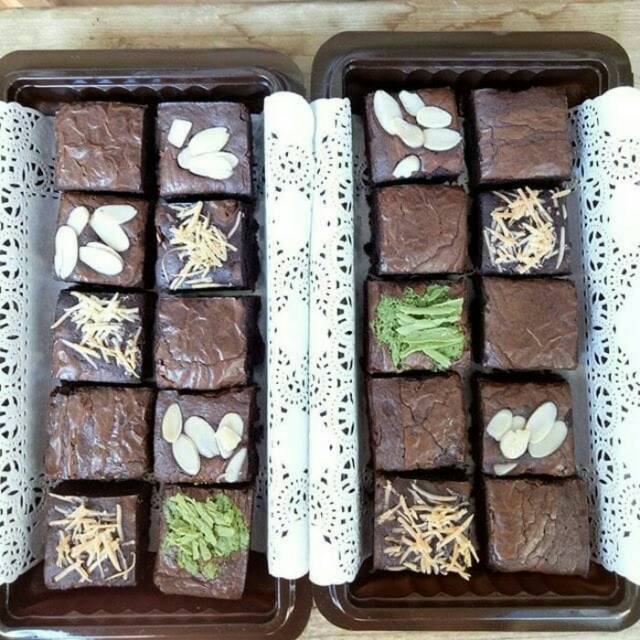 

Brownies Mix Rasa size 20 x 10 cm