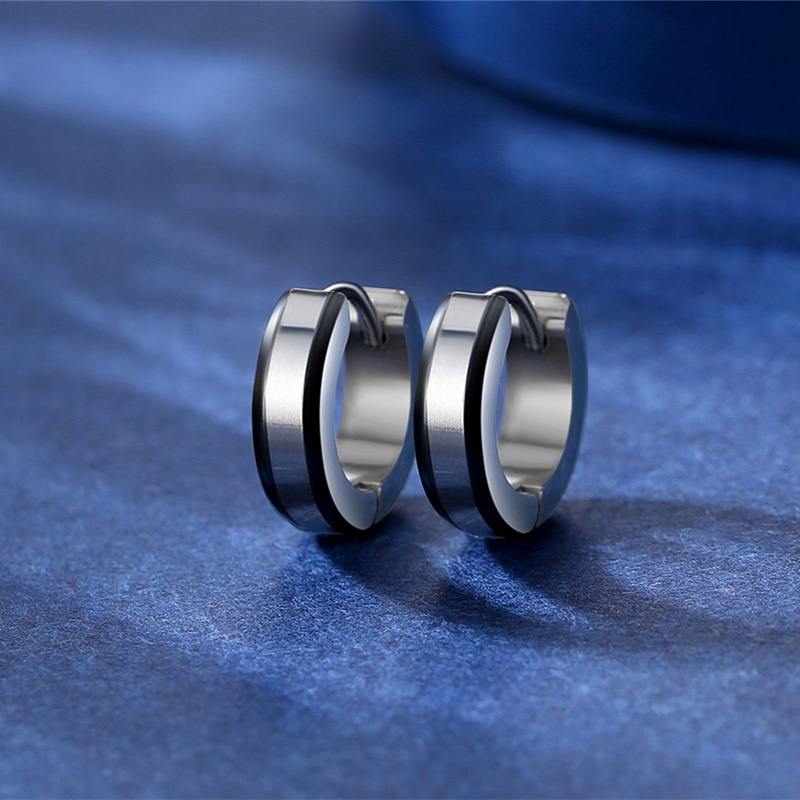 Anting Hoop Bahan Stainless Steel Warna Hitam Gaya Punk Untuk Pria Dan Wanita