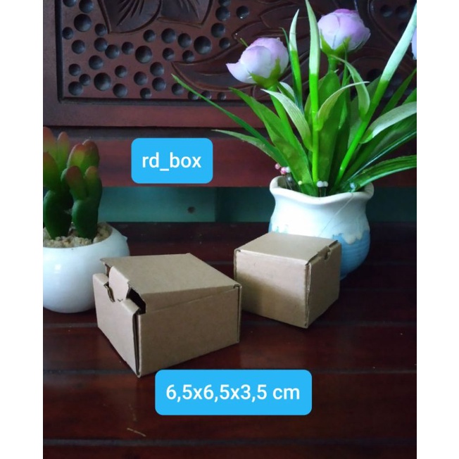 

kardus/box/kotak uk 6,5x6,5x3,5 cm box aksesories,dus souvenir,,kotak kado