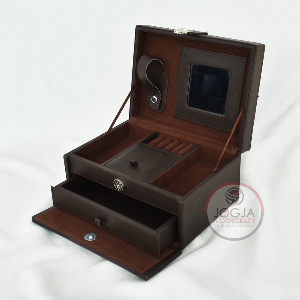 Kotak Tempat Perhiasan / Box Aksesoris Cincin, Gelang &amp; Kalung Coklat