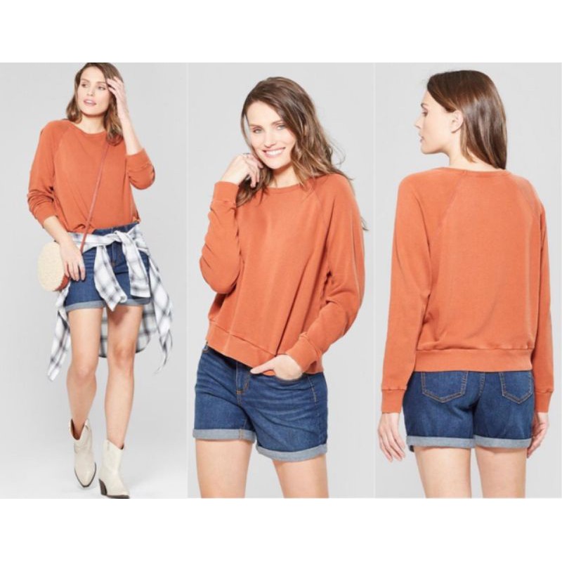 Universal thread sweatshirt