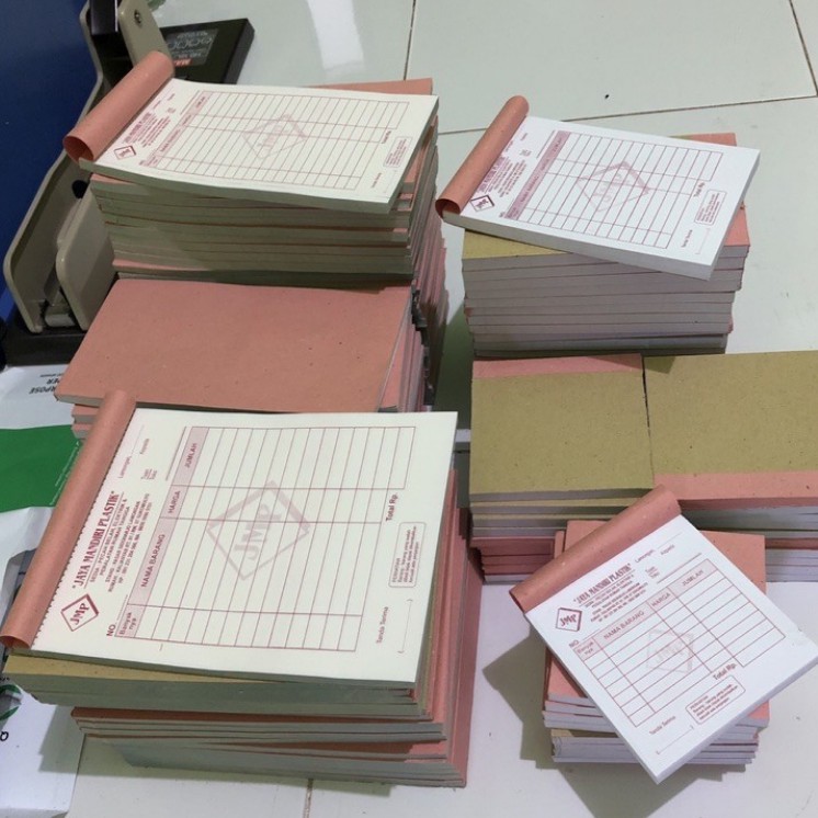 

cetak nota surat jalan kupon kwitansi 1rim f4 kertas CD buram 1ply tidak rangkap murah