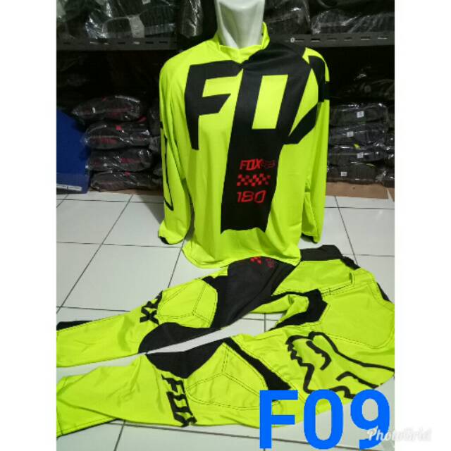 Jersy jerset cross F09 motif