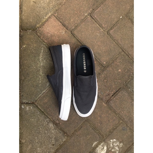 Slip on converse onestar second