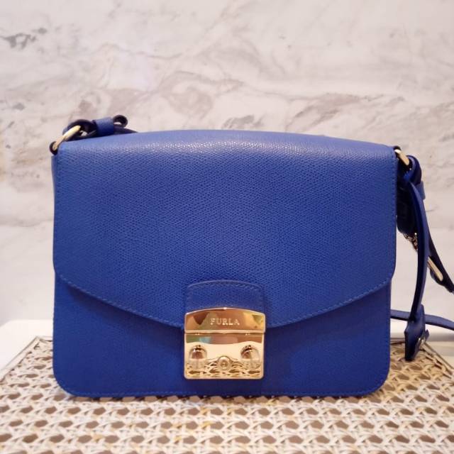 Preloved Furla metropolis shoulder laguna