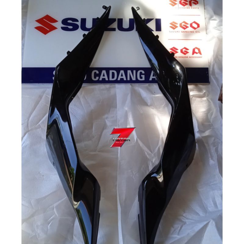 BODY KIRI KANAN GSX R150 HITAM ORIGINAL SUZUKI SGP