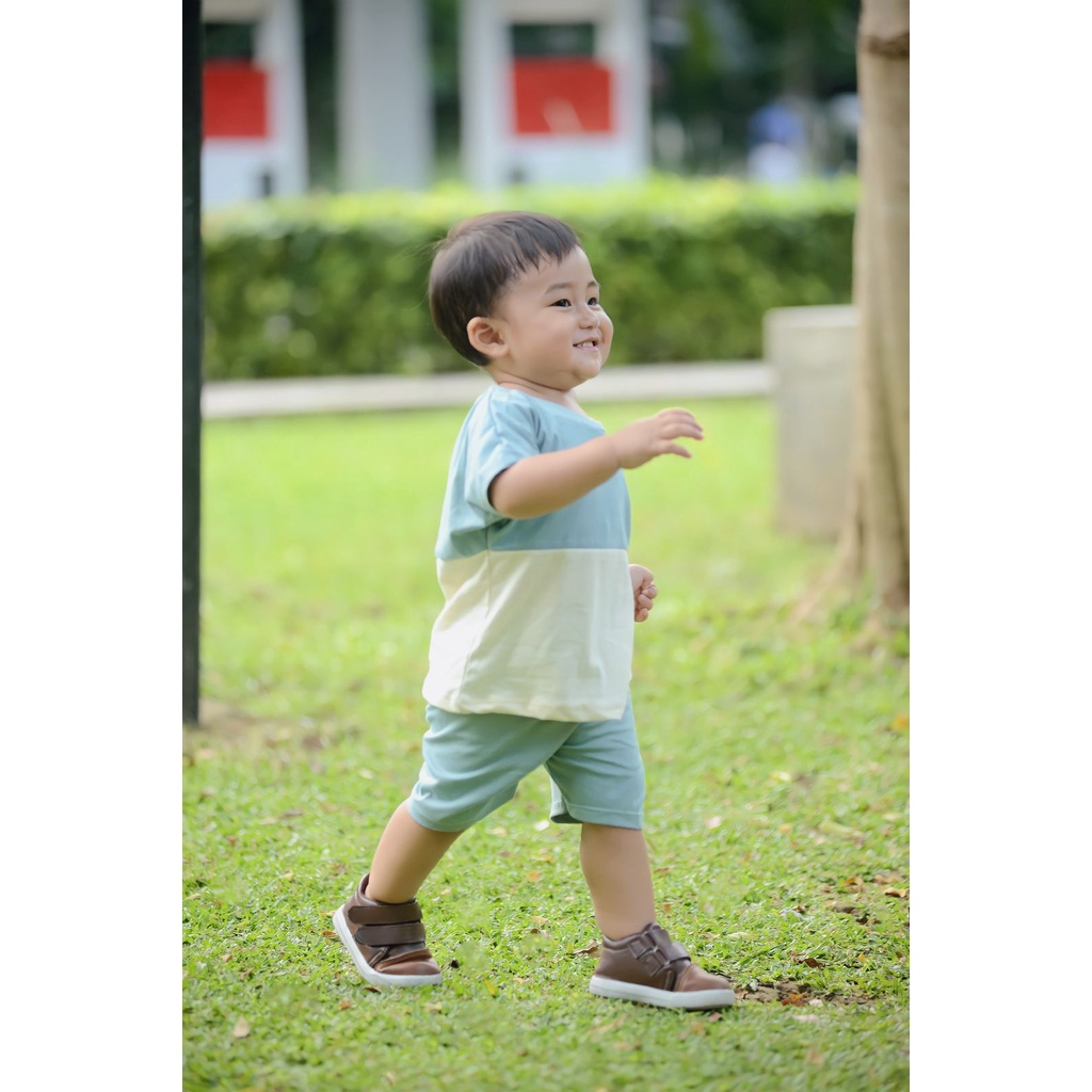 MD - Keola Setelan Le Cirque (Kaos Setelan Oblong Kasual Anak) Usia 1 – 6 Tahun / Setelan Oblong Pendek Premium SNI