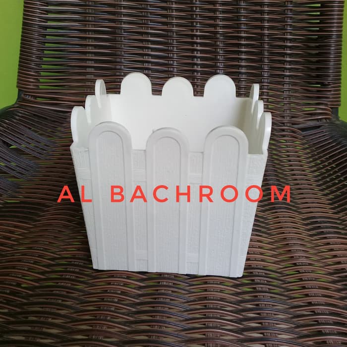 Pot pagar plastik kotak putih P029-PUTIH