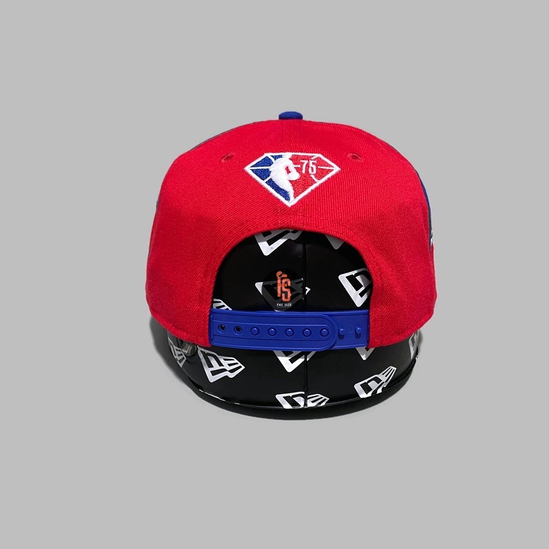 TOPI NEW ERA ORIGINAL 950 NBA CITY OFF DETROIT PISTONS RED BLUE