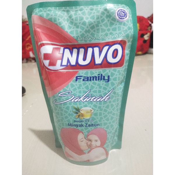 sabun mandi cair + Nuvo family sakinah tcc minyak zaitun 400ml
