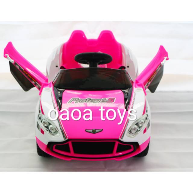Mainan Mobil Aki Cas Anak PMB 7688 Makassar