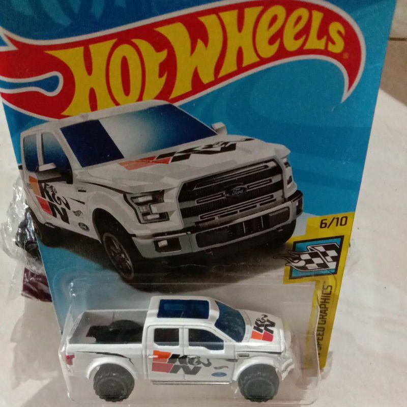 hotwheels mainan anak cowok mobil diecast hobi terbaru cod jakarta tangerang bekasi bogor semarang t
