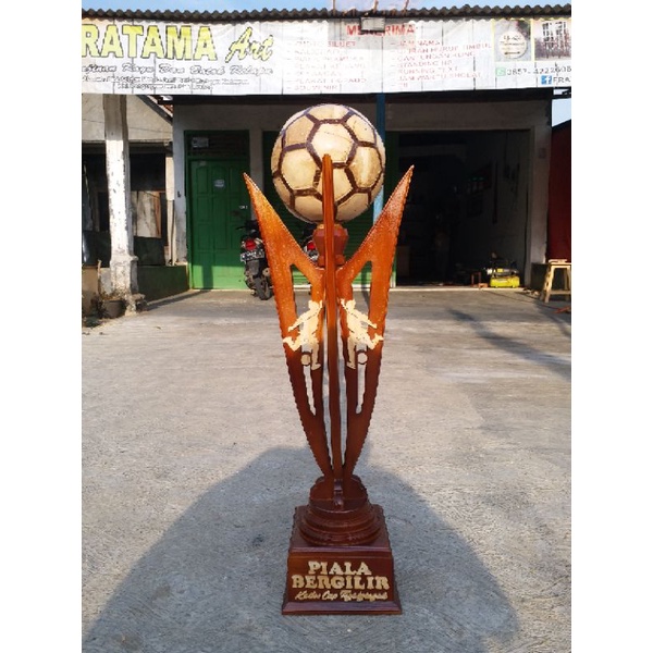 Piala bola/piala kayu/piala custom