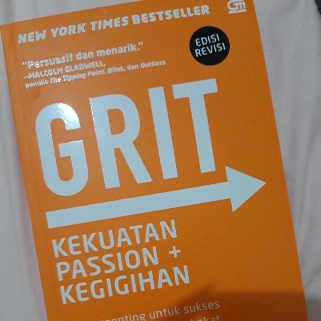 Buku Grit : Kekuatan Passion dan Kegigihan Angela