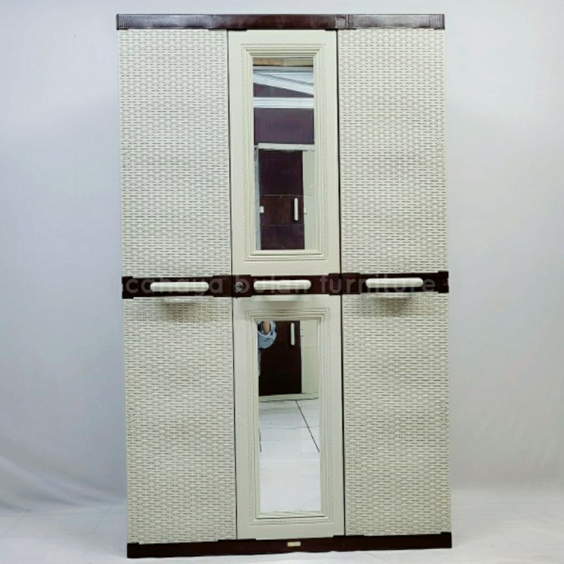 Lemari pakaian plastik akako 3 pintu elegant