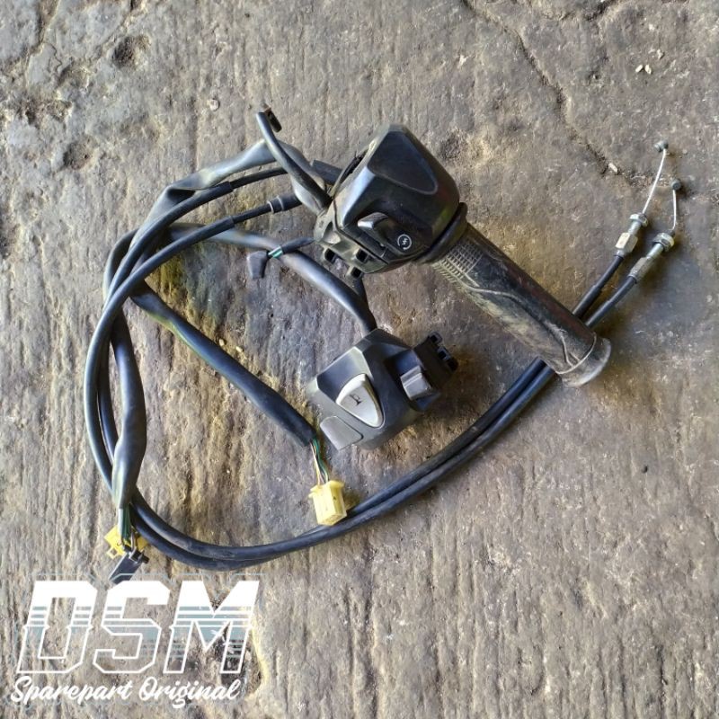 Saklar Kanan Kiri Old CB150 R Old CB 150 R Lama Saklar Holder Old CB 150 R Kanan Kiri