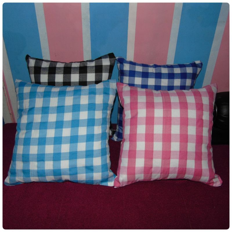 1 set 4 bantal sopa+ taplak meja 50x100/75x75/100x100