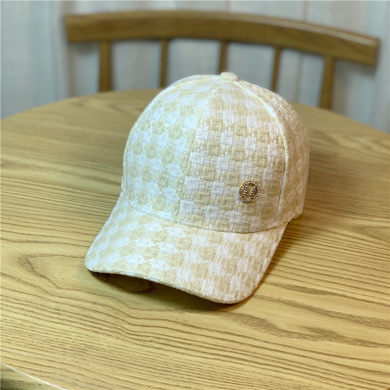 Topi Baseball Motif Kotak-Kotak Hitam Putih Aksen Berlian Imitasi Gaya Kasual Untuk Wanita-Krem Beige