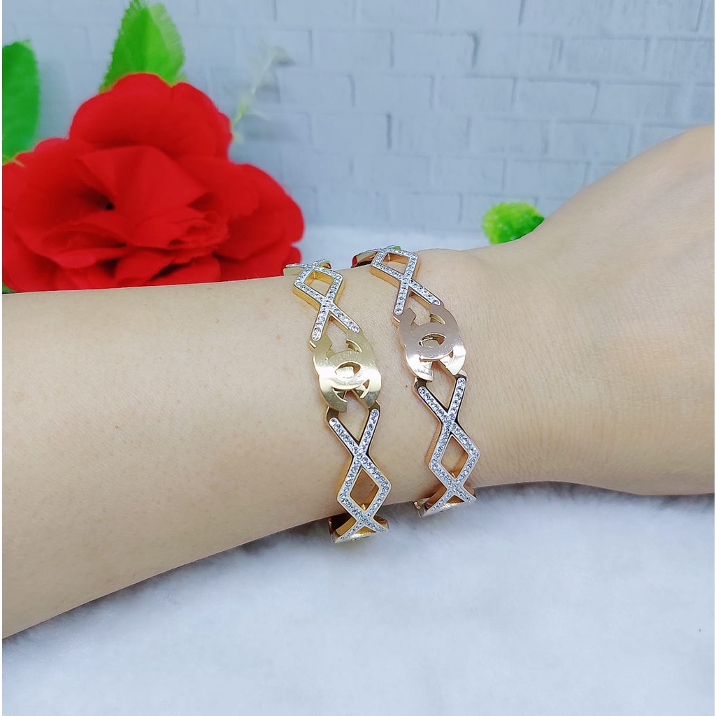 Gelang &amp; Cincin Titanium Set Permata