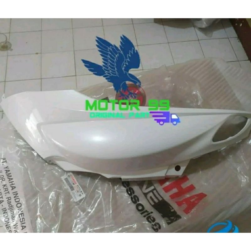 body belakang kiri Fino 125 putih original