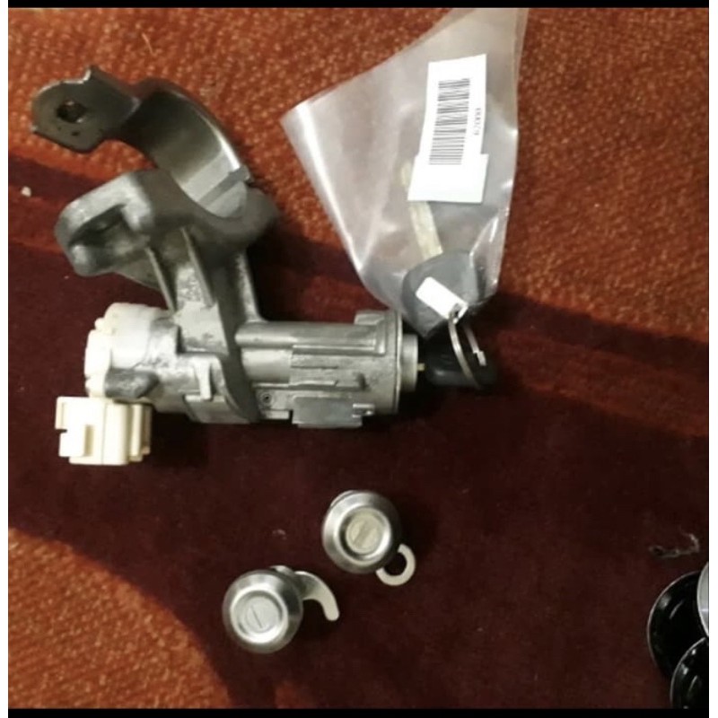 kunci kontak pintu set etios valco