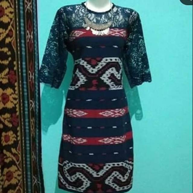 Model Brokat Dengan Kain Dress Tenun