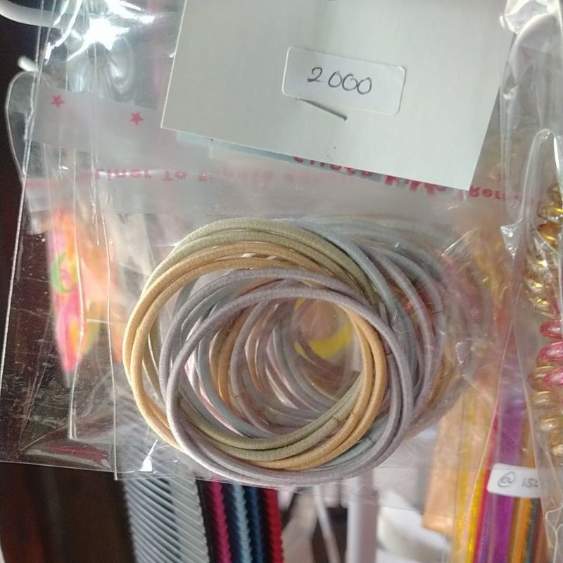 

karet warna