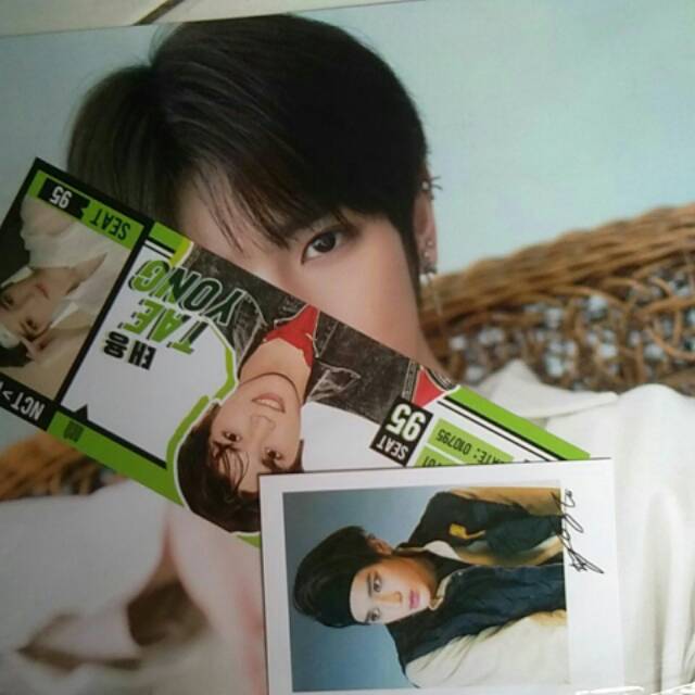 Fansite goods original konser NCT 127..