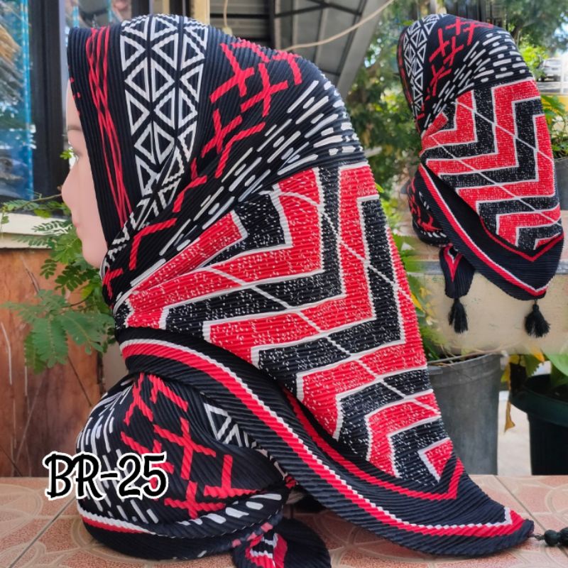 SEGIEMPAT PLISKET MOTIF JAMBUL BRANDED / JILBAB SEGIEMPAT PLISKET / SEGIEMPAT PLISKET / SEGIEMPAT VOAL / JILBAB JAMBUL-BR-25