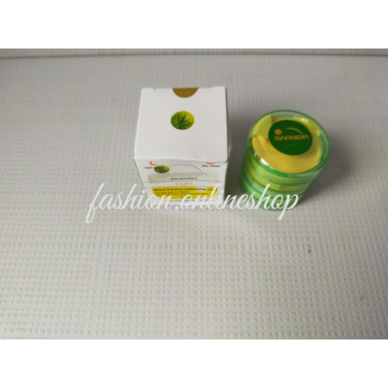 FOS-Cream Garnier Rantang Siang Malam