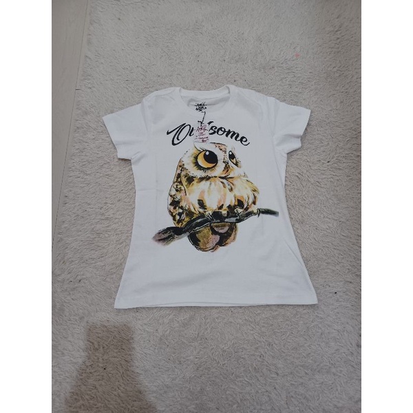 kaos putih wanita burung hantu