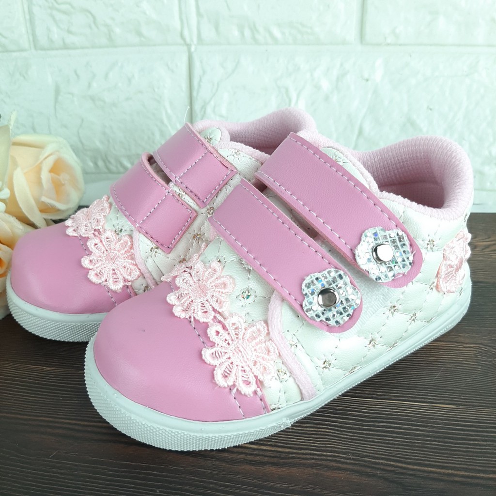 [TAMAN SEPATUKU] SEPATU TRENDY MURAH SNEAKER BUNGA PINK PUTIH PAYET LUCU ANAK PEREMPUAN 1-6 TAHUN BAX05