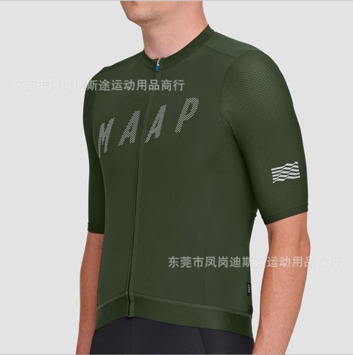 Baju Jersey Cycling Sepeda Import Premium MAAP Slim Cutting.