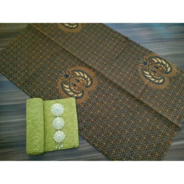 Batik sogan, batik solo
