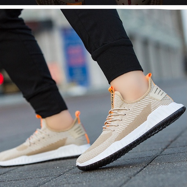 Sepatu Sneakers Pria Casual Sporty - J66