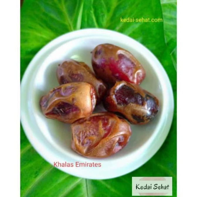 

Kualitas Terbaik 500Gr Kurma Emirate Kholas Khalas