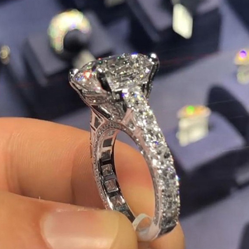 Cincin Wanita Bentuk Kotak Geometris Bahan Cubic Zirconia Untuk Pernikahan