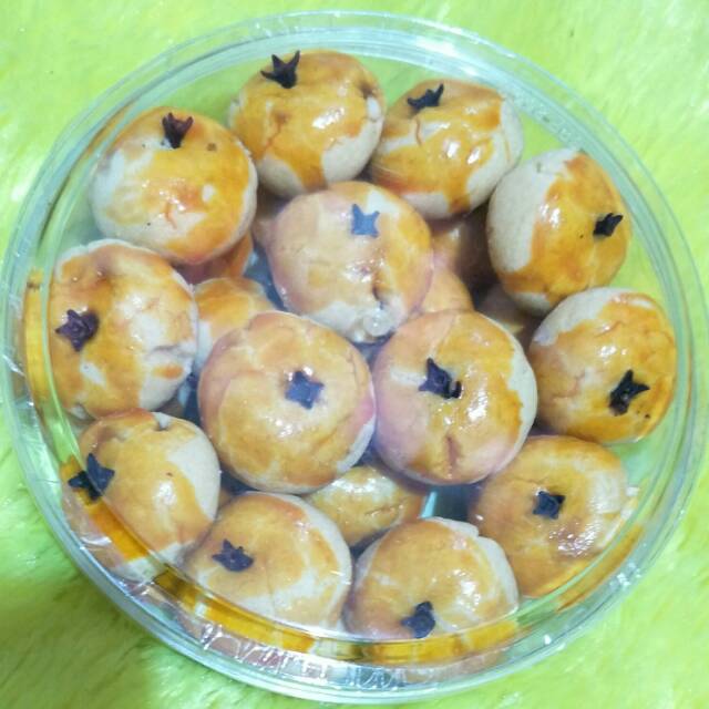 

Nastar cengkeh-isi selai nanas-250gr-kue kering gurih-renyah-manis-enak-makanan ringan