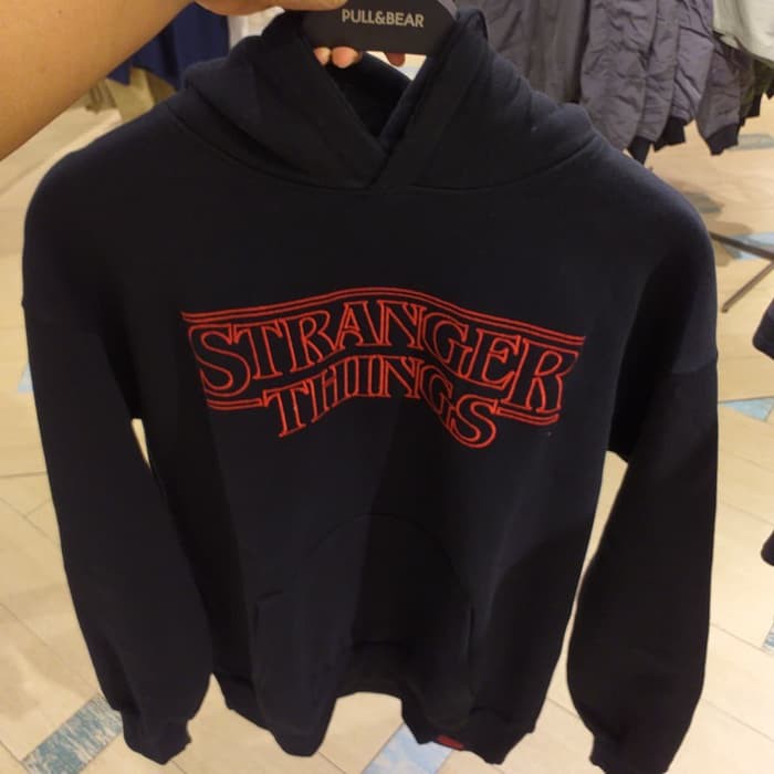 pull and bear stranger things hoodie