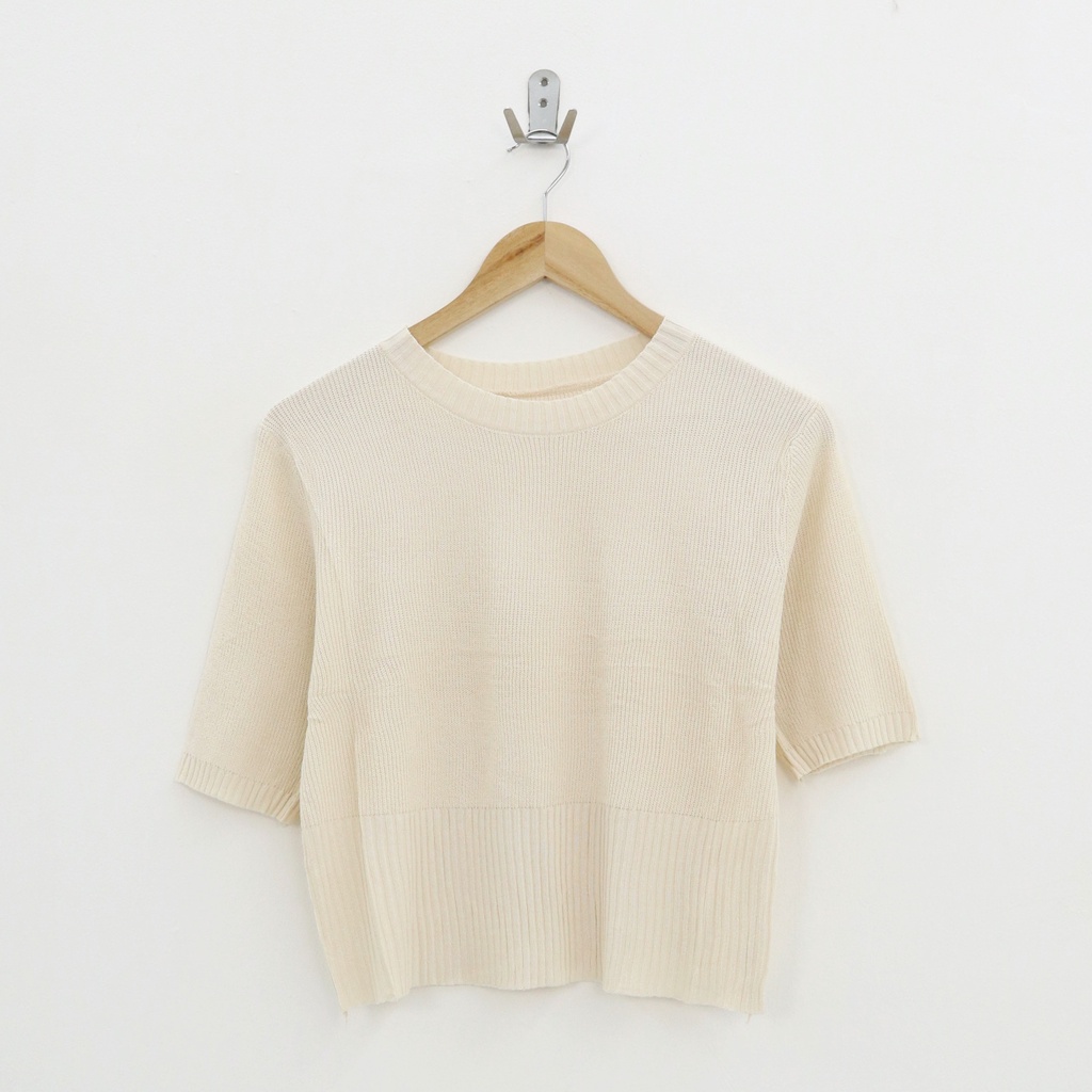 Chaeni knit top - Thejanclothes